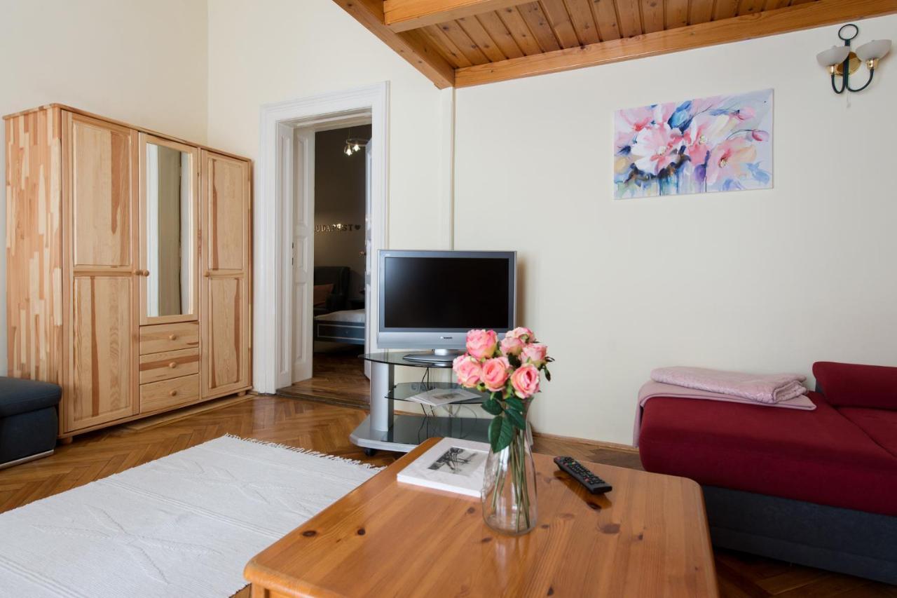 Cityheart Apartments Budapest Esterno foto
